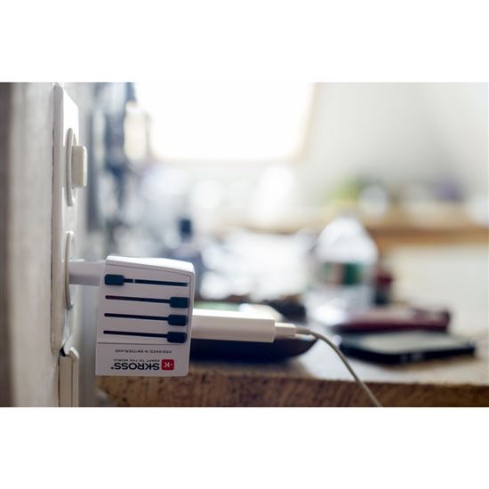 SKROSS Cestovný adaptér MUV USB AC30PD, univerzálny, neuzemnený, USB A+C 30W