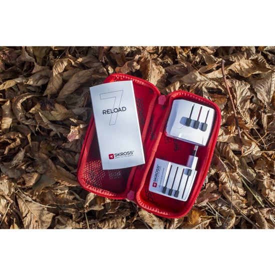 SKROSS Cestovný adaptér MUV USB AC30PD, univerzálny, neuzemnený, USB A+C 30W